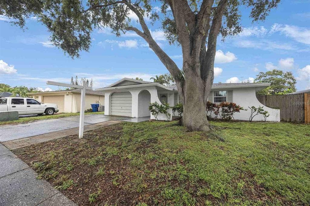 3453 6TH AVENUE SE LARGO, FL 33771