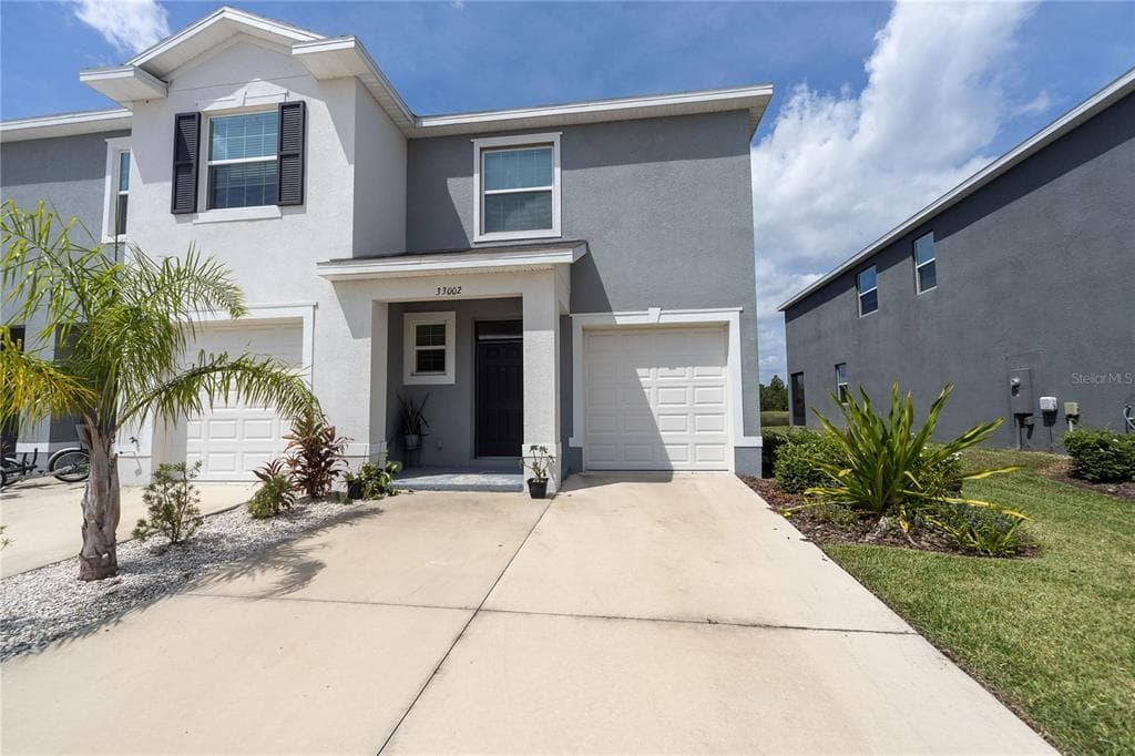 33002 MAJOR OAK DRIVE WESLEY CHAPEL, FL 33545