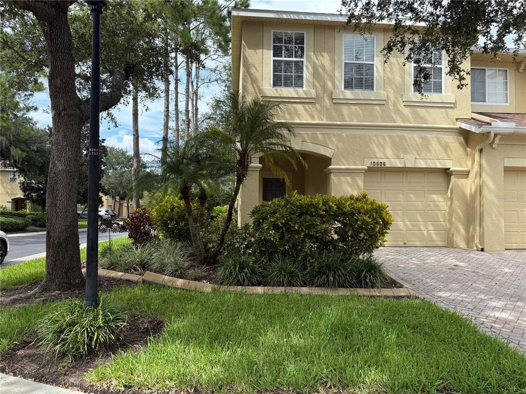 10606 SHADY FALLS COURT RIVERVIEW, FL 33578