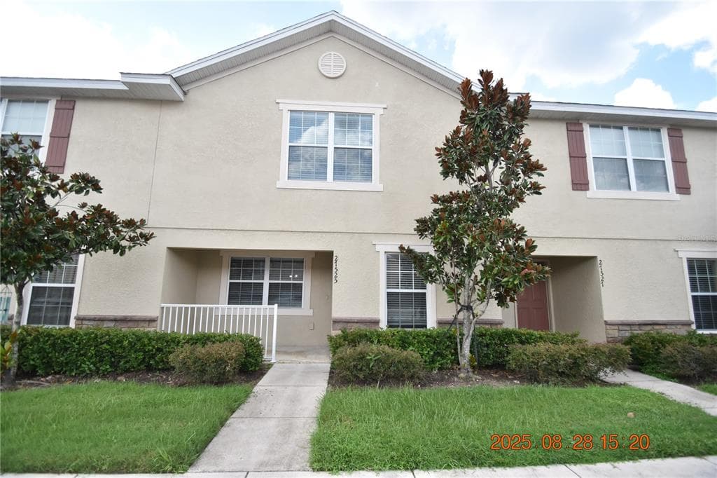 27525 DESERT WILLOW WAY WESLEY CHAPEL, FL 33544