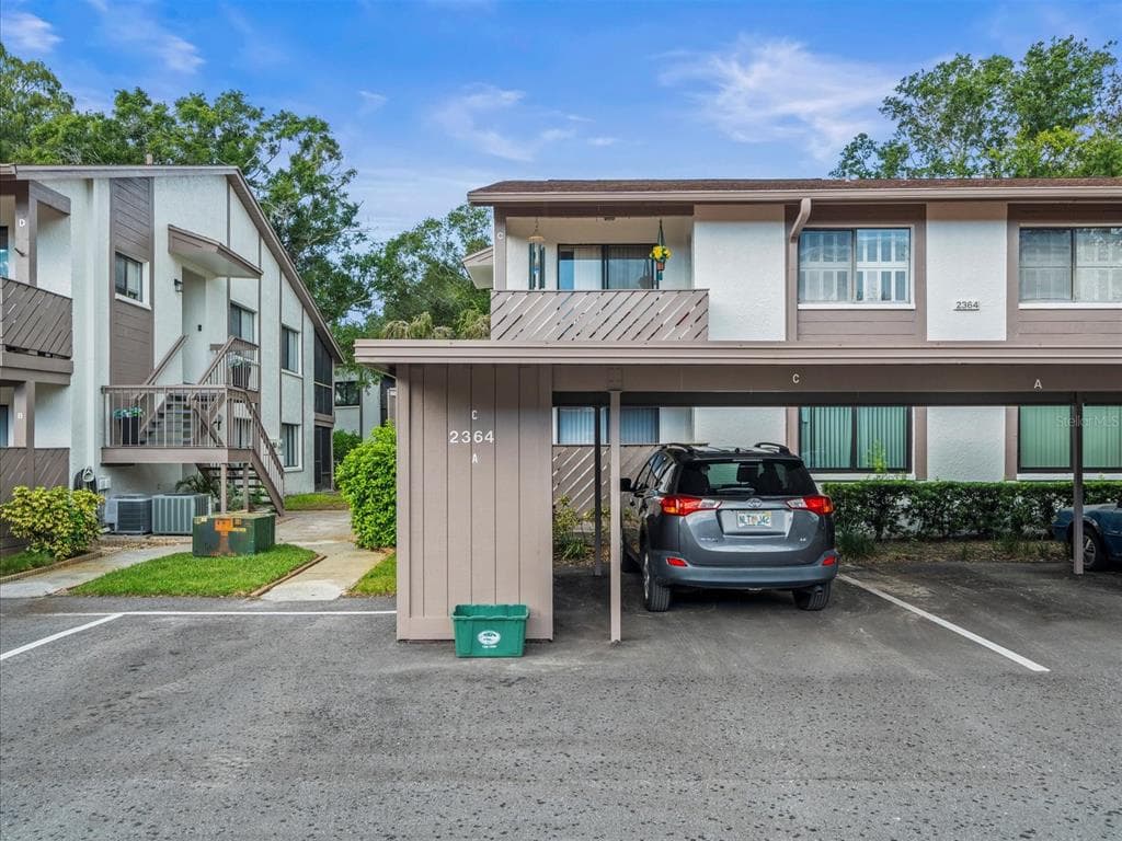 2364 NEWBURG LANE UNIT A SAFETY HARBOR, FL 34695