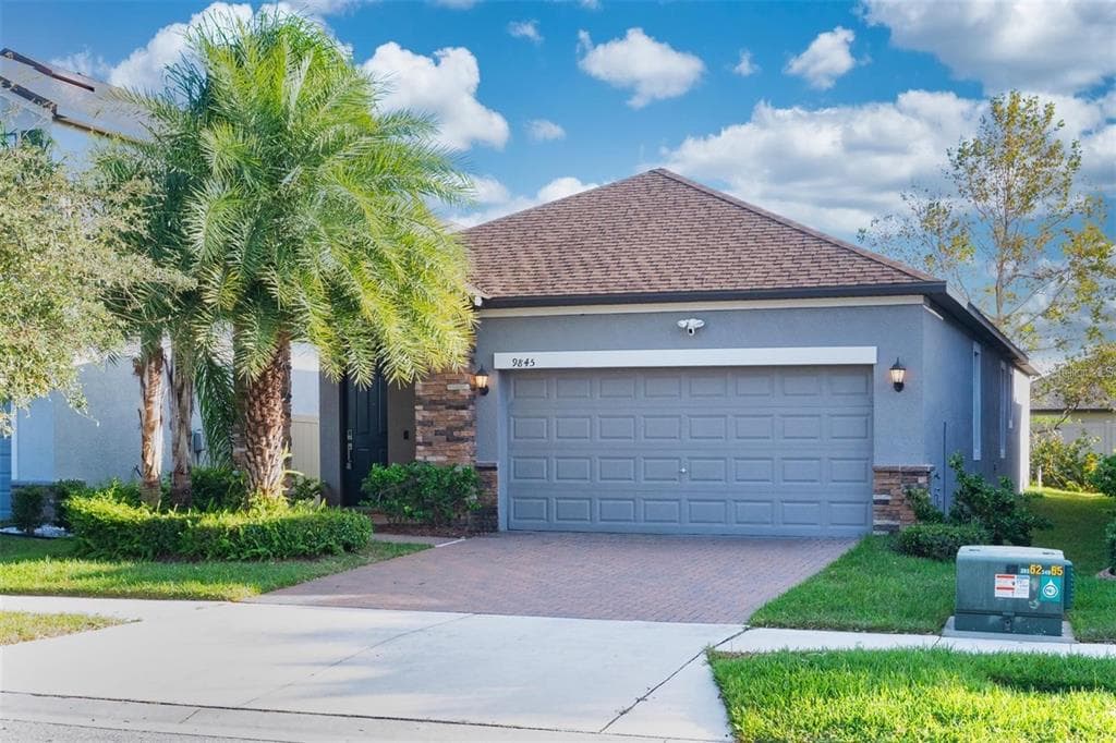 9845 IVORY DRIVE SUN CITY CENTER, FL 33573