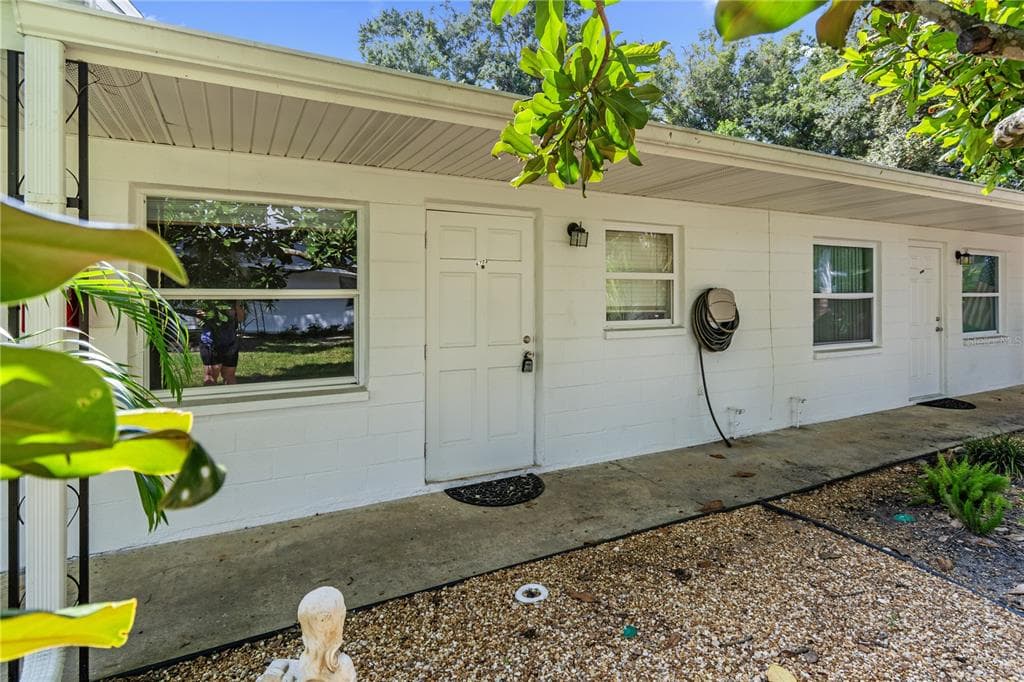 6775 49TH AVENUE N ST PETERSBURG, FL 33709