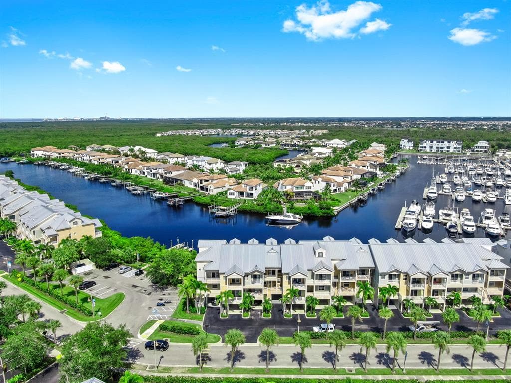 459 BAHIA BEACH BOULEVARD RUSKIN, FL 33570