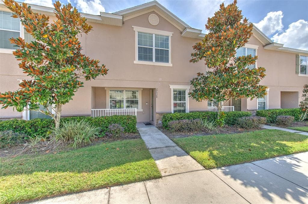 27528 DESERT WILLOW WAY WESLEY CHAPEL, FL 33544