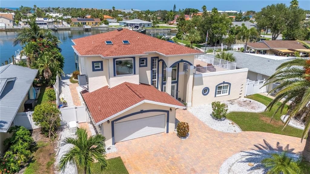 2188 LOUISA DRIVE BELLEAIR BEACH, FL 33786