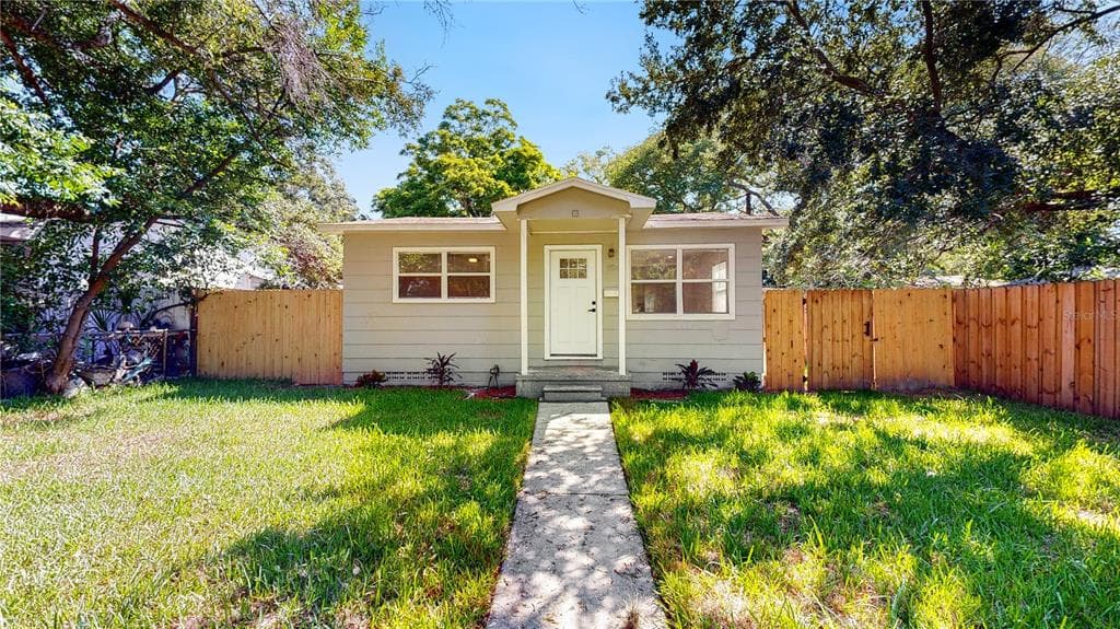 1924 48 STREET S ST PETERSBURG, FL 33711