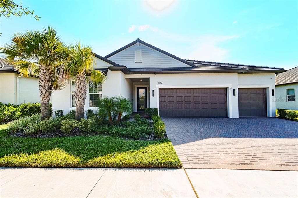 10982 BANYAN BREEZE BOULEVARD LAND O LAKES, FL 34638