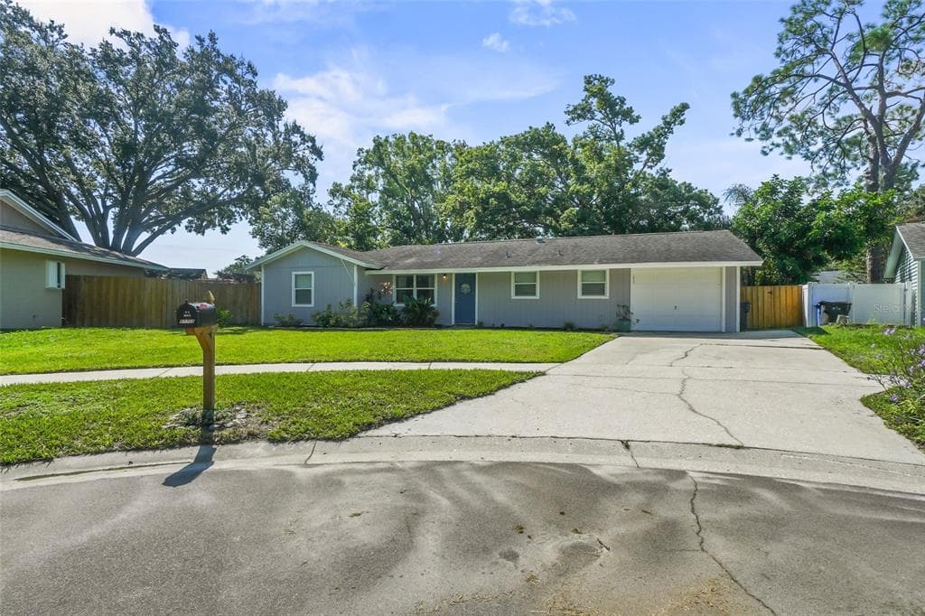 17703 MORNINGHIGH DRIVE LUTZ, FL 33549