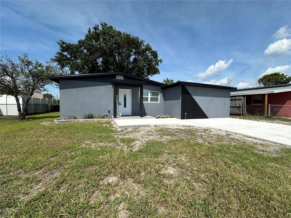 4720 MURRAY HILL DRIVE TAMPA, FL 33615