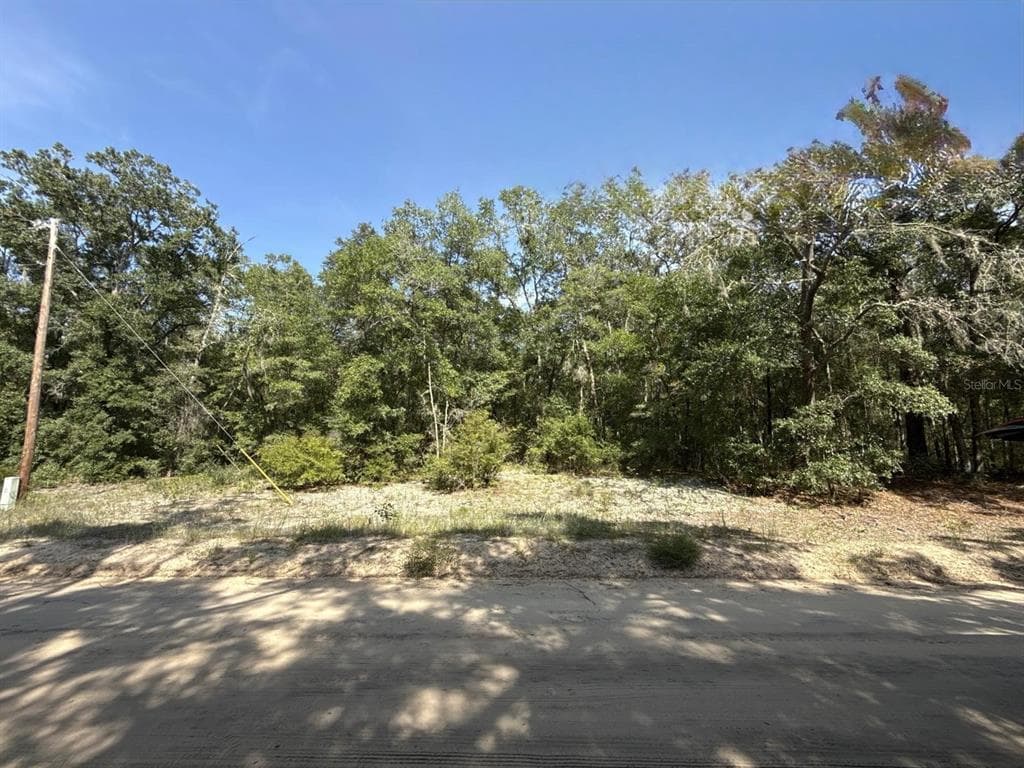 GLORIA AVENUE INTERLACHEN, FL 32148