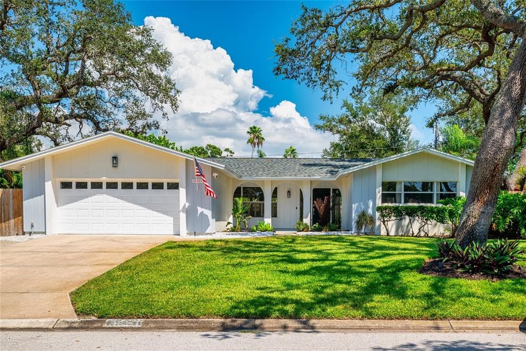 10221 BAY HILLS DRIVE