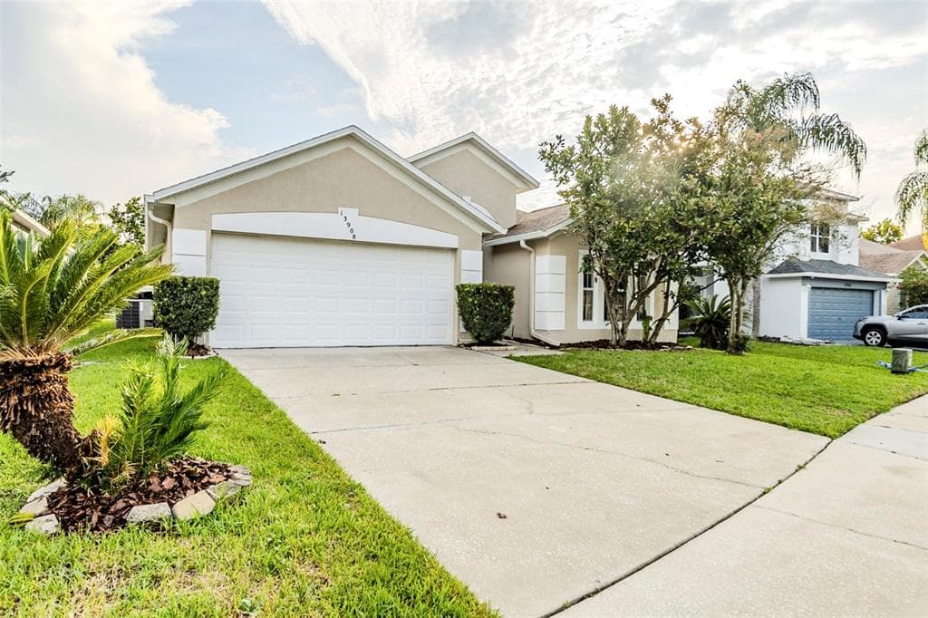 13908 HUNTWICK DRIVE ORLANDO, FL 32837