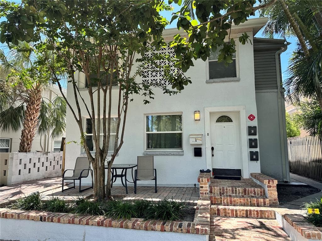 236 6TH AVENUE N UNIT C-west ST PETERSBURG, FL 33701