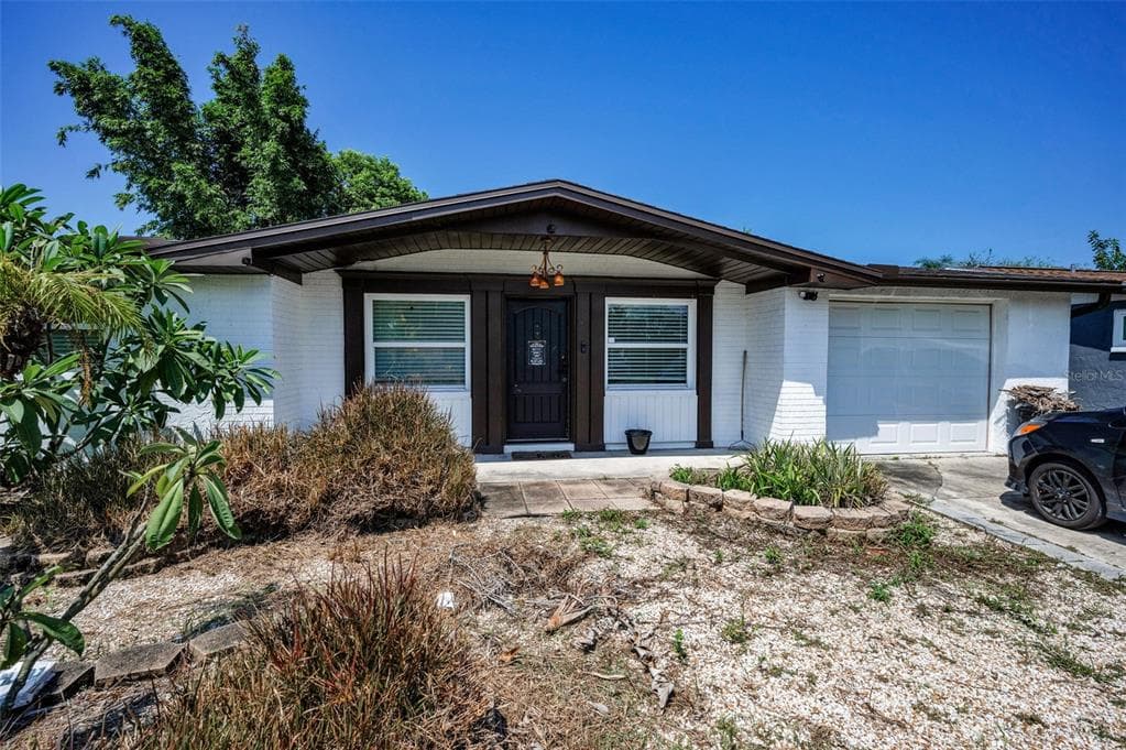 2911 MATCHLOCK DRIVE HOLIDAY, FL 34690