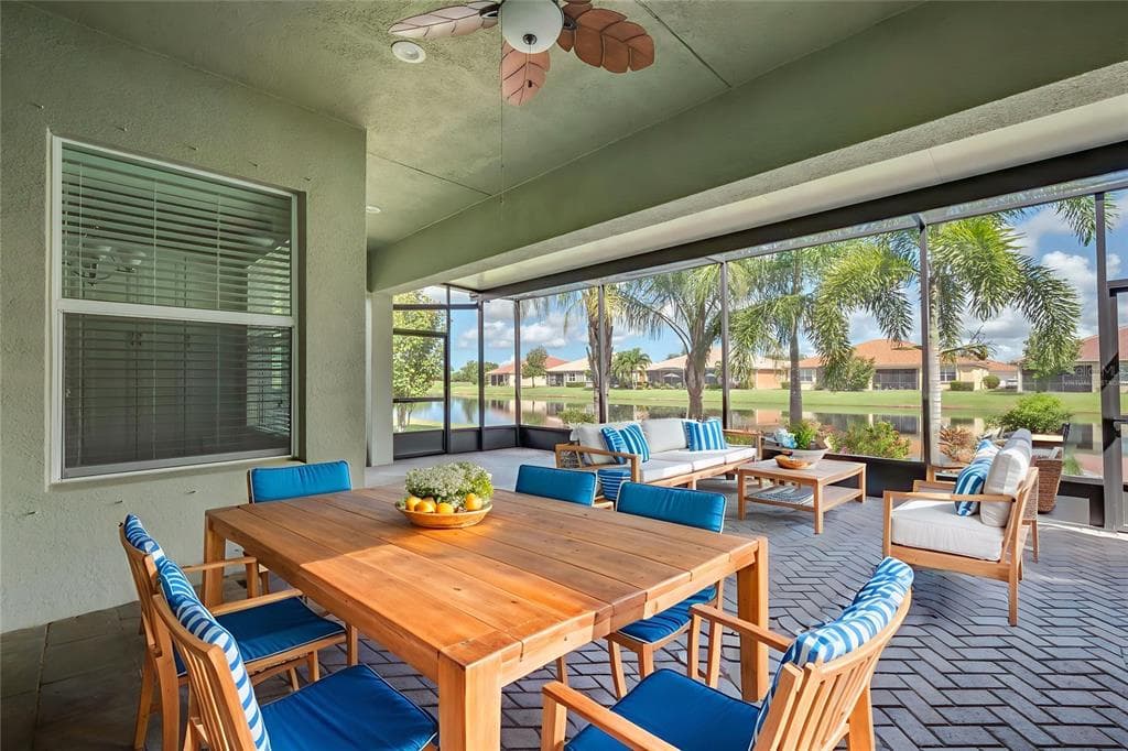 4948 GRAND BANKS DRIVE WIMAUMA, FL 33598