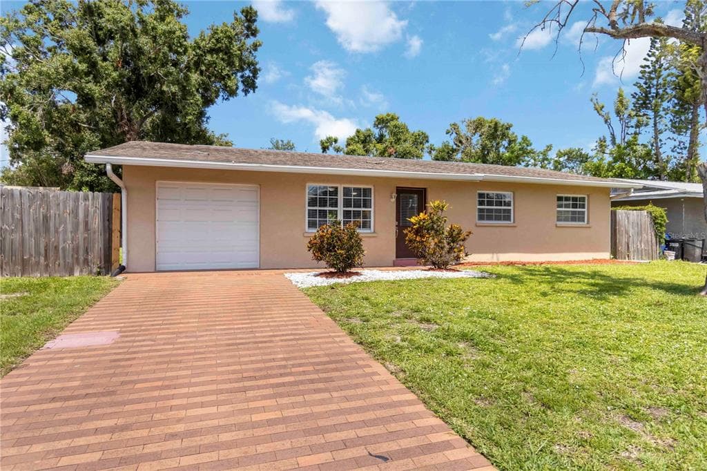 3520 ALOHA DRIVE SARASOTA, FL 34232