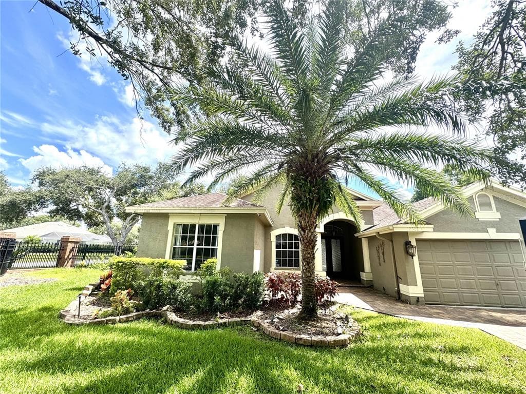 10502 CHELMSFORD WAY TAMPA, FL 33626