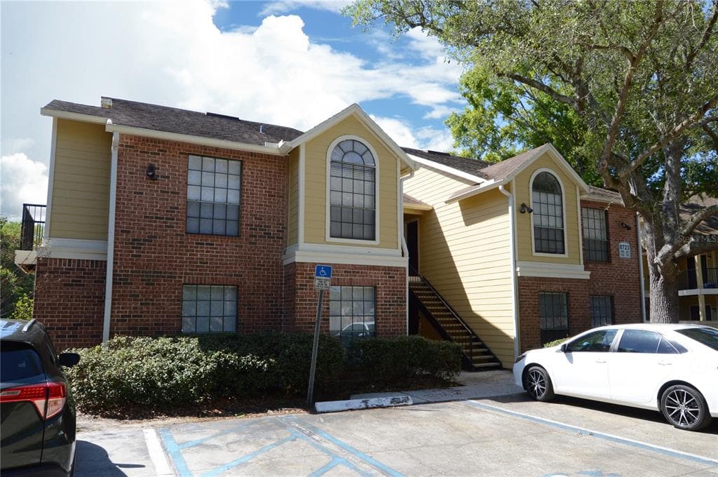 8723 FANCY FINCH DRIVE UNIT 102 TAMPA, FL 33614