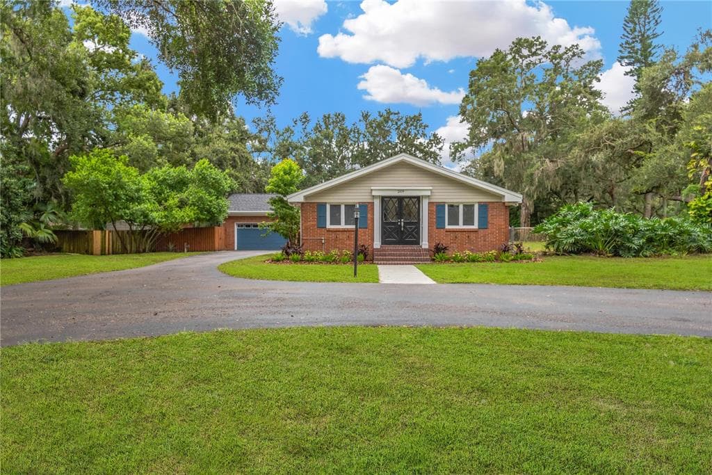 209 CINDY LANE BRANDON, FL 33510