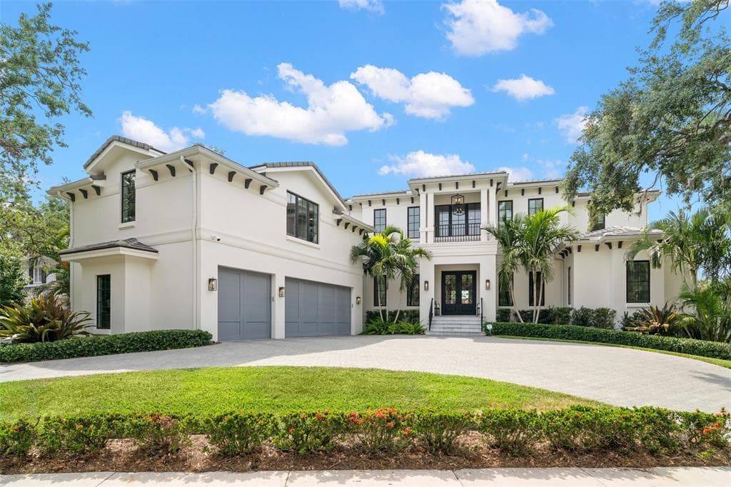419 S SHORE CREST DRIVE TAMPA, FL 33609