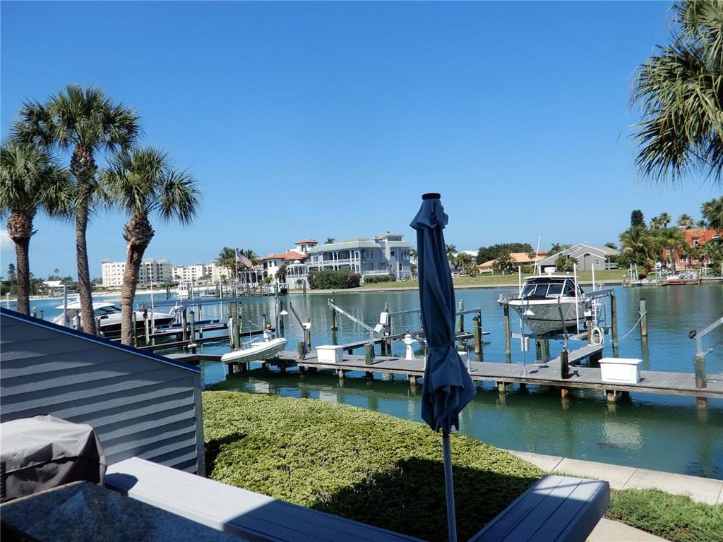 910 PINELLAS BAYWAY S UNIT 103