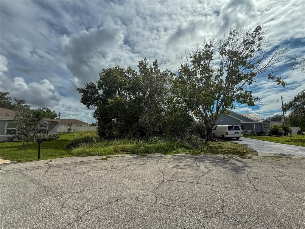 1403 MISSOURI PLACE KISSIMMEE, FL 34759