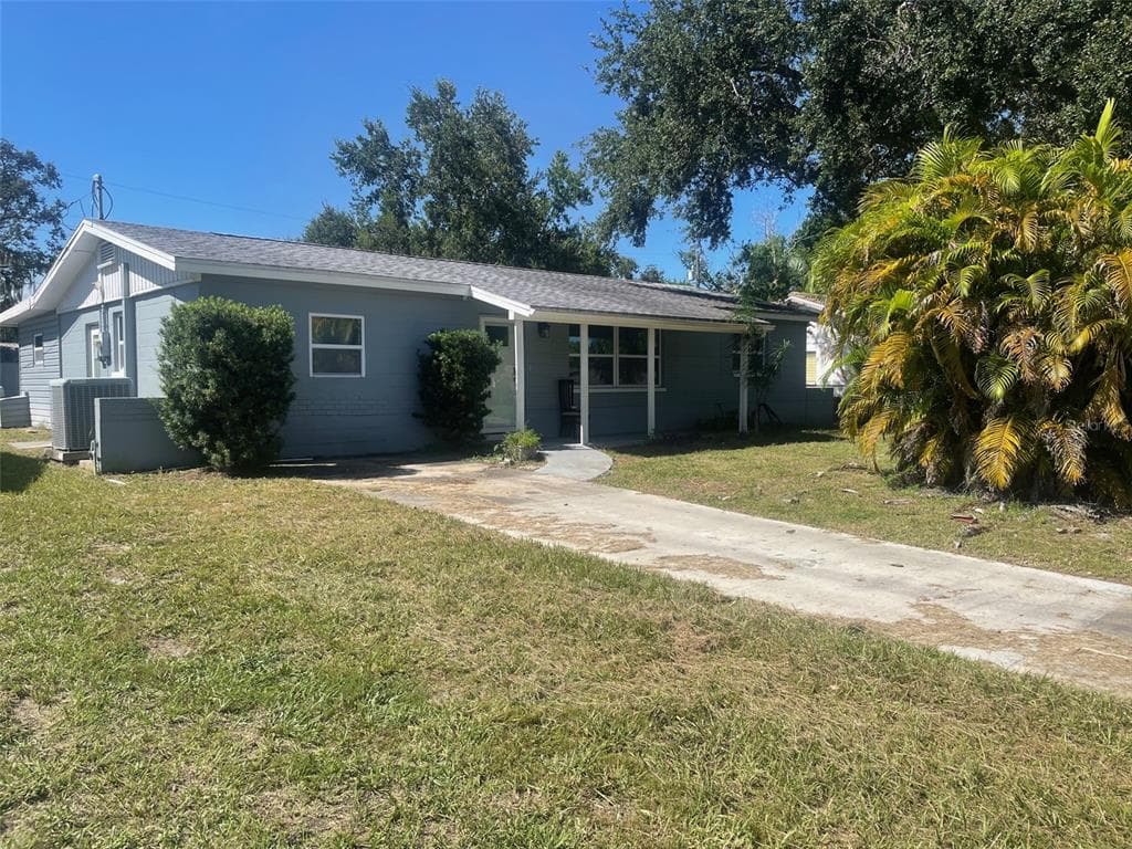 5224 52ND AVENUE N ST PETERSBURG, FL 33709