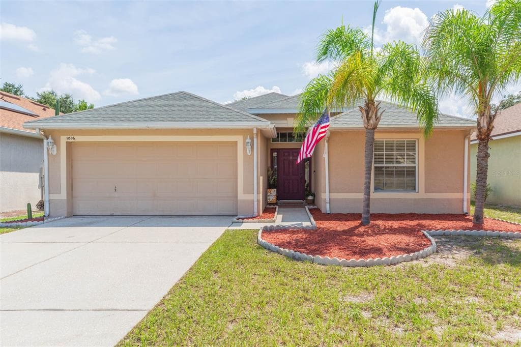 9506 CYPRESS HARBOR DRIVE GIBSONTON, FL 33534