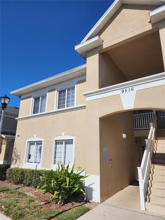 9516 NEWDALE WAY UNIT 201 RIVERVIEW, FL 33578