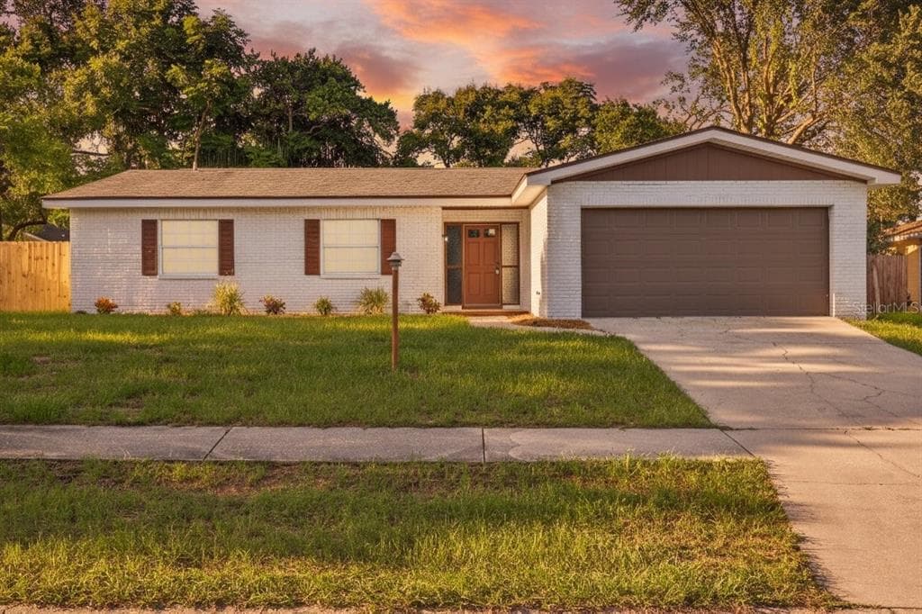 3820 RAVENNA DRIVE VALRICO, FL 33594