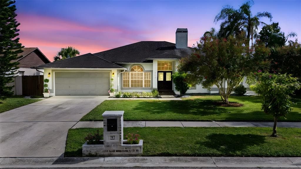 717 PINEWALK DRIVE BRANDON, FL 33510