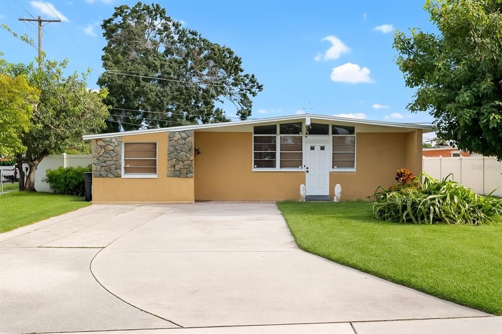 4417 W PARIS STREET TAMPA, FL 33614