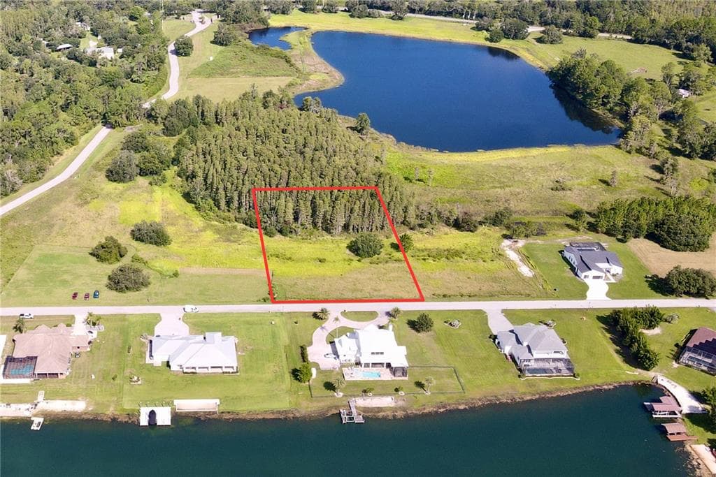 HIDEOUT TRAIL LAND O LAKES, FL 34639