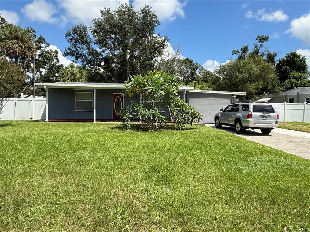 4423 CRESTWOOD DRIVE N ST PETERSBURG, FL 33714