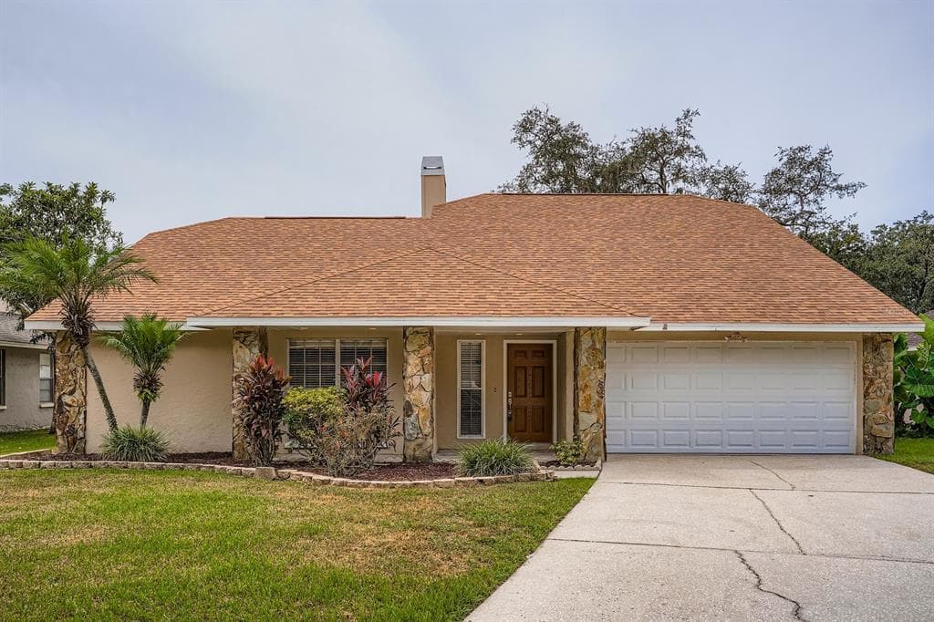 6226 EAGLEBROOK AVENUE TAMPA, FL 33625