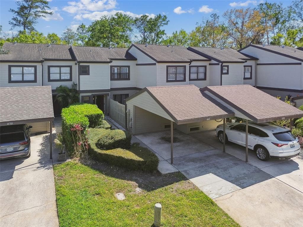 440 WOODS LANDING TRAIL OLDSMAR, FL 34677
