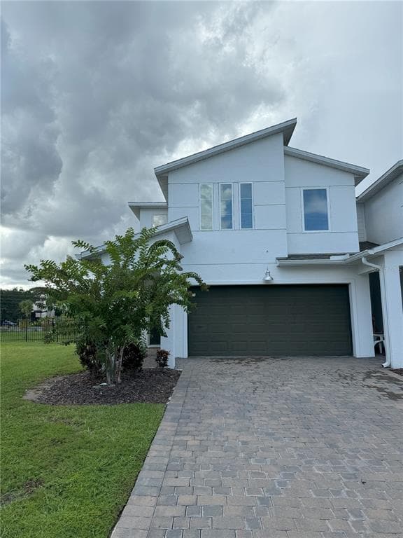3370 BEAUTE DRIVE KISSIMMEE, FL 34746