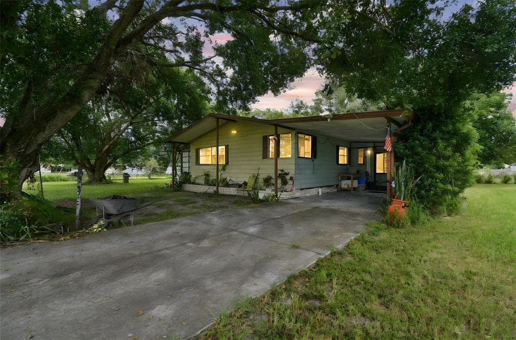 37008 PEPPER DRIVE ZEPHYRHILLS, FL 33541