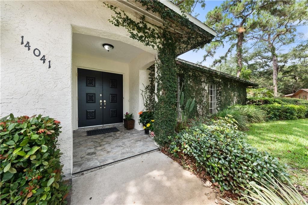 14041 82 AVENUE N SEMINOLE, FL 33776
