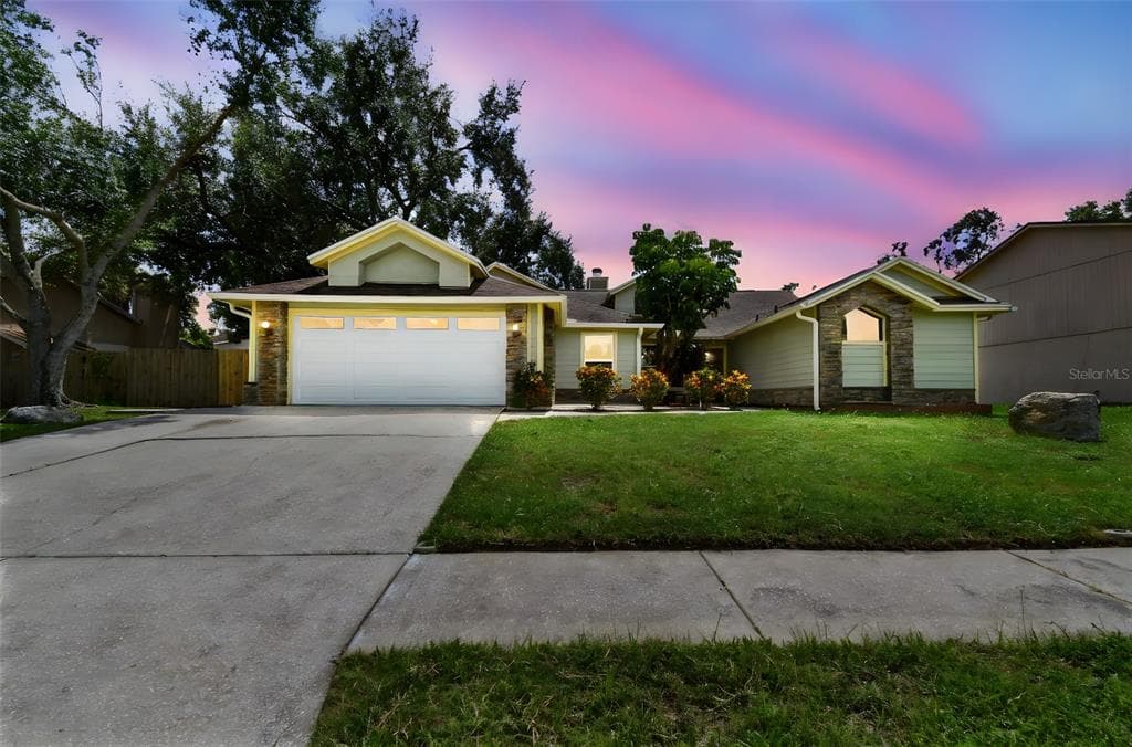 811 BLUEGRASS LANE BRANDON, FL 33510