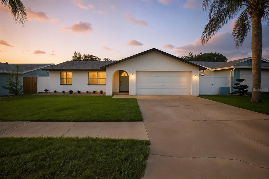 11206 GOLDEN RIDGE DRIVE SEMINOLE, FL 33772