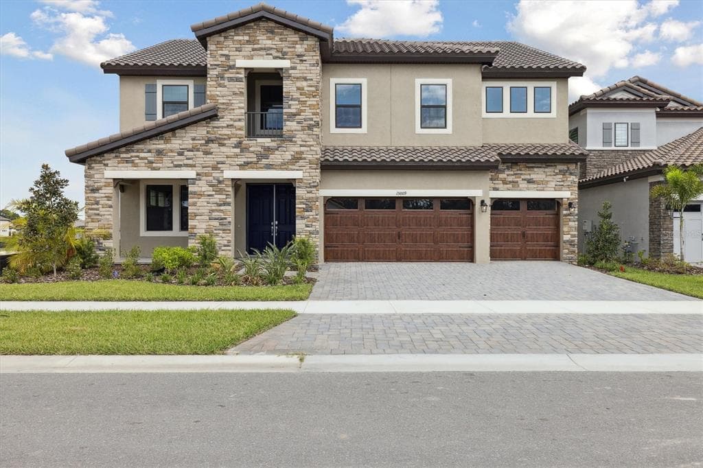 15009 RIDER PASS DRIVE LITHIA, FL 33547