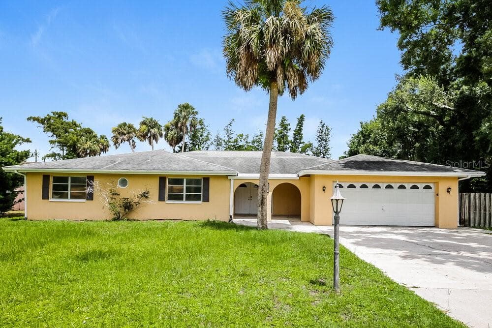 2414 DAVIS BOULEVARD FORT MYERS, FL 33905