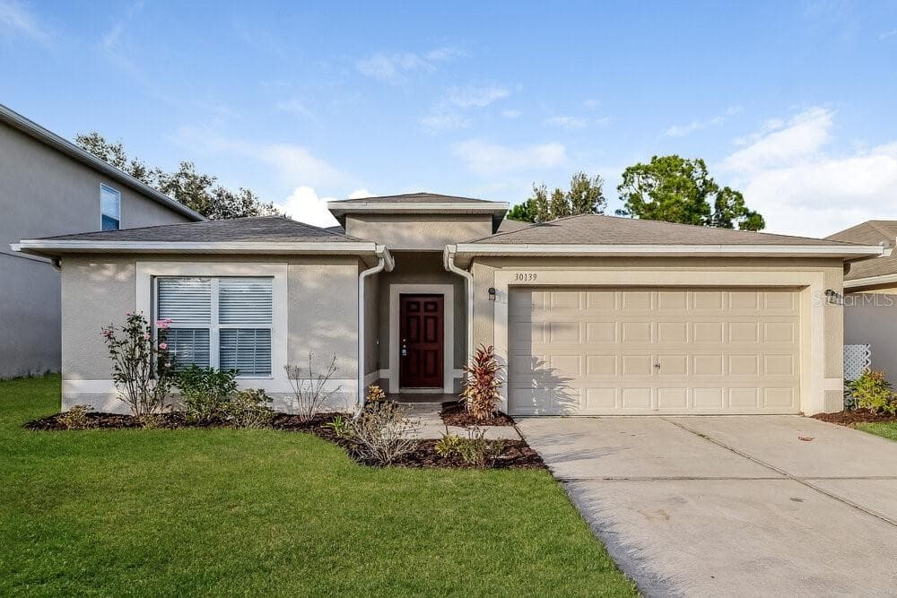 30139 RATTANA COURT WESLEY CHAPEL, FL 33545