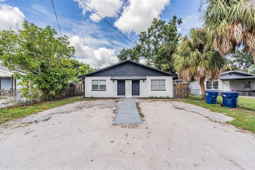 1406 E HOLLAND AVENUE TAMPA, FL 33612