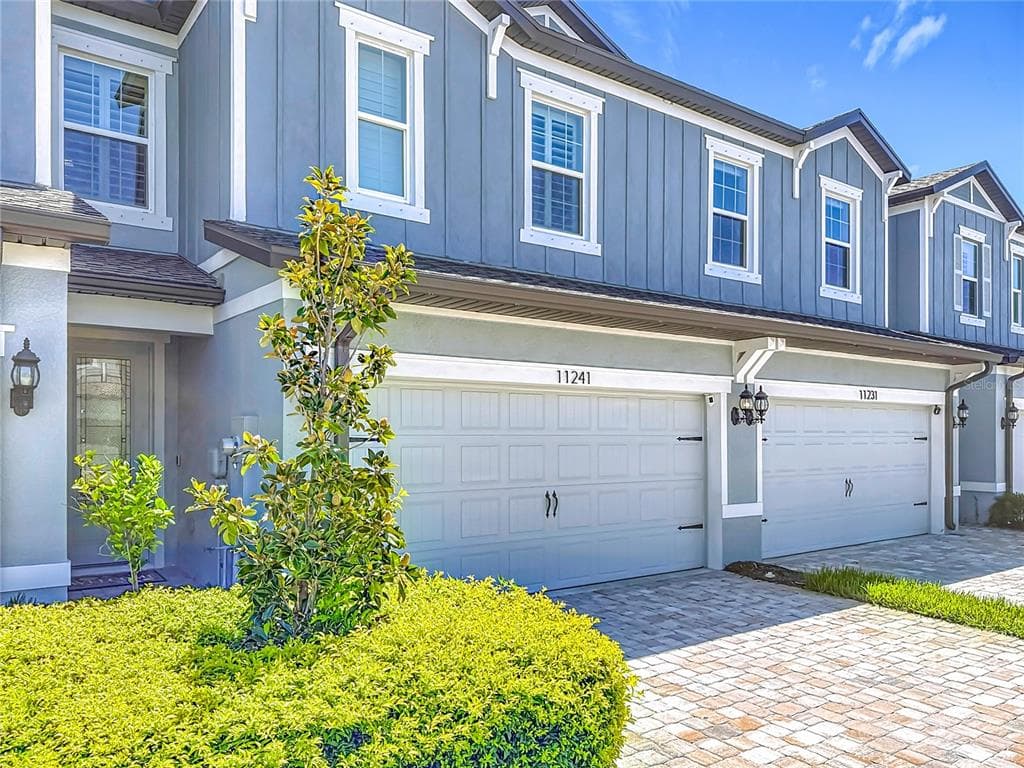 11241 BEACH WALK WAY NE ST PETERSBURG, FL 33716
