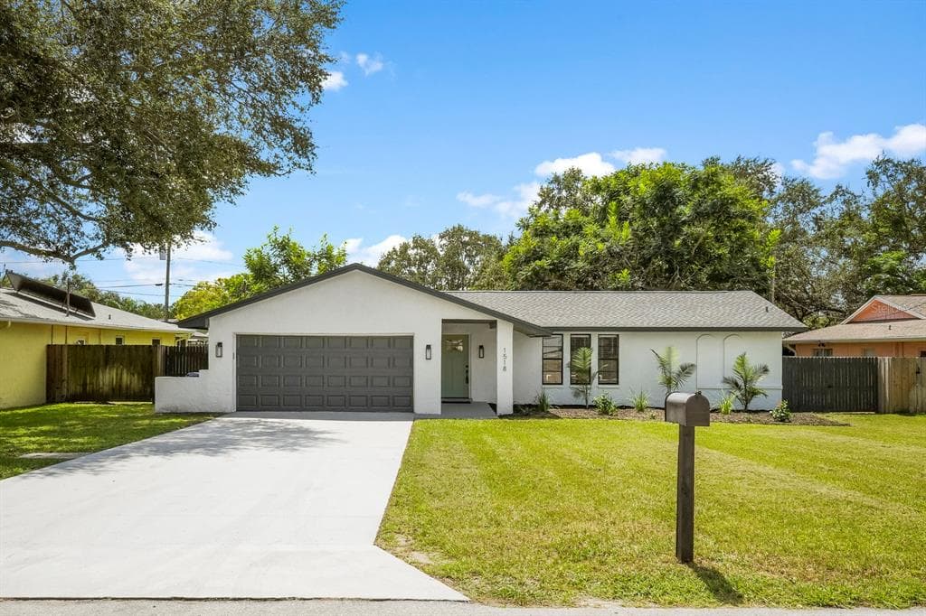 1518 ILLINOIS AVENUE PALM HARBOR, FL 34683