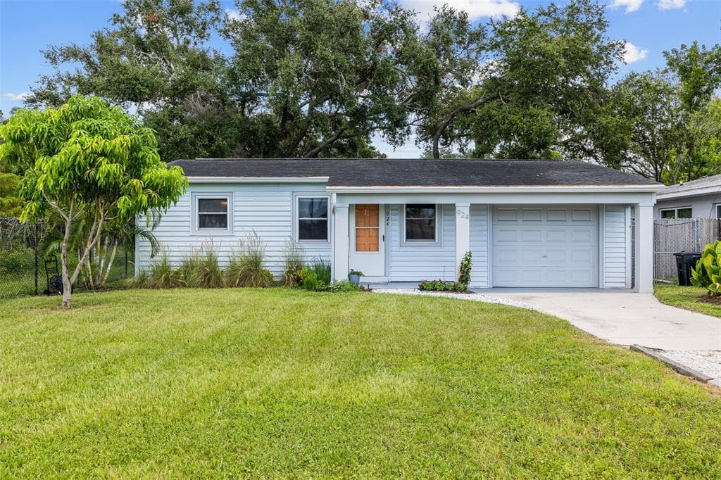 924 55TH STREET S GULFPORT, FL 33707
