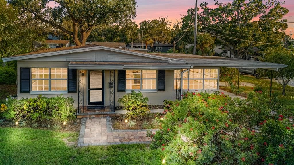 4630 W BAY VILLA AVENUE TAMPA, FL 33611